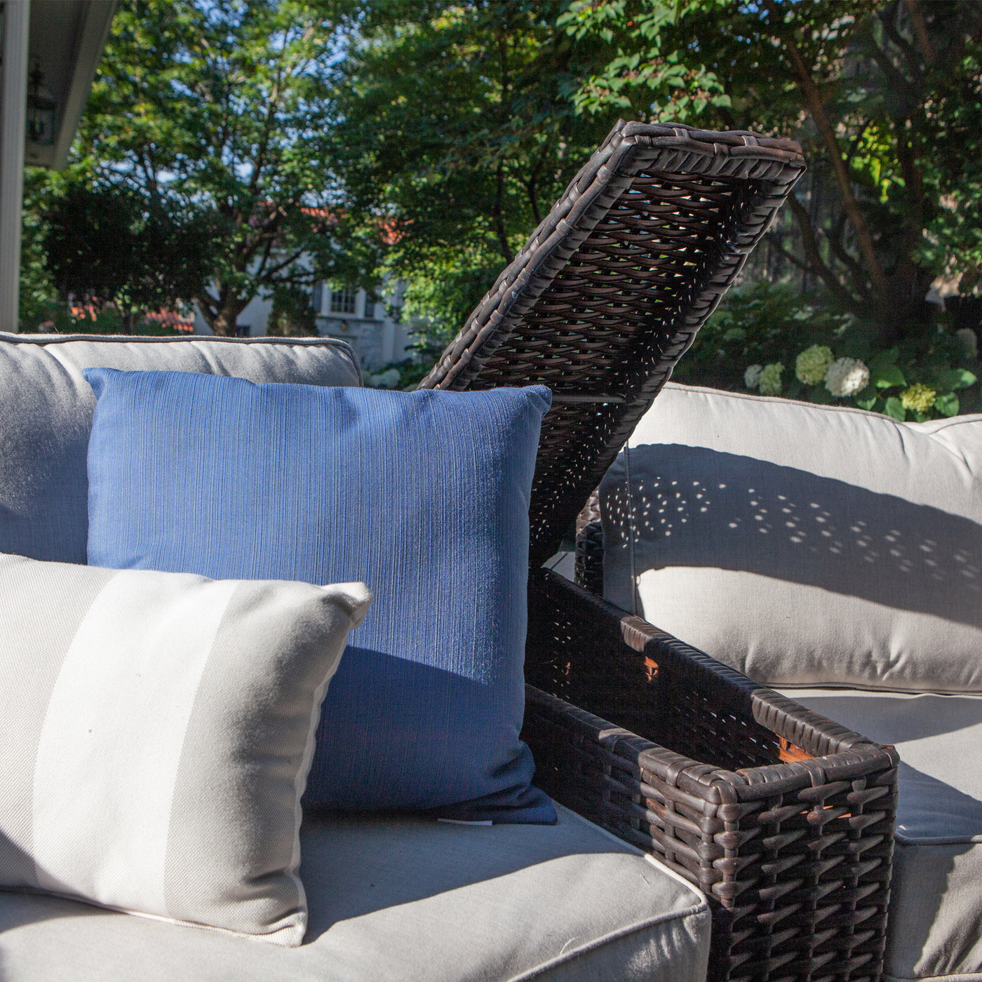Yardbird Elliot Outdoor 6-Piece Round Sectional Set Outdoor Furniture