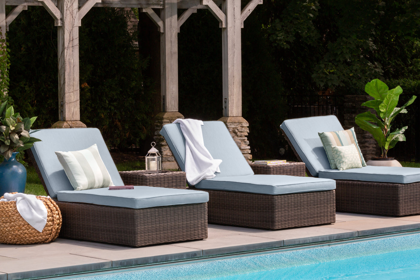 Harriet Outdoor Chaise Lounge