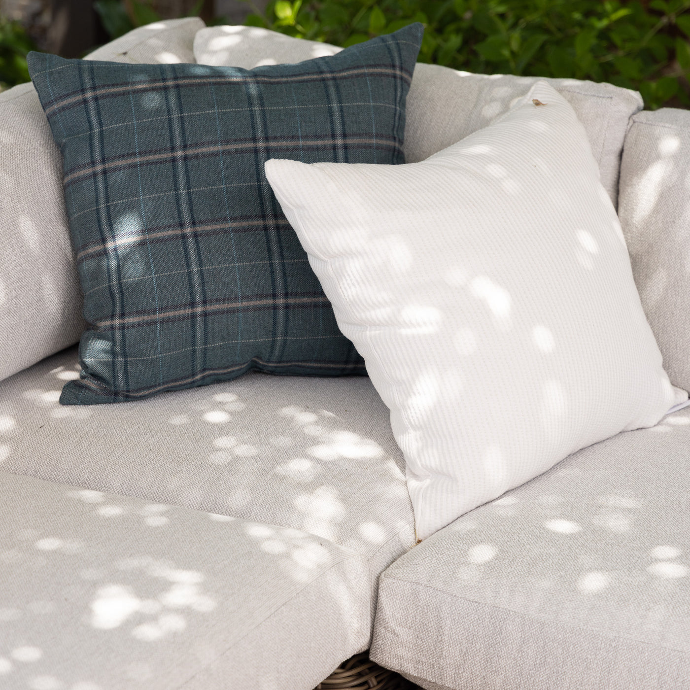 Ludlow Sofa Set with Fixed Chairs