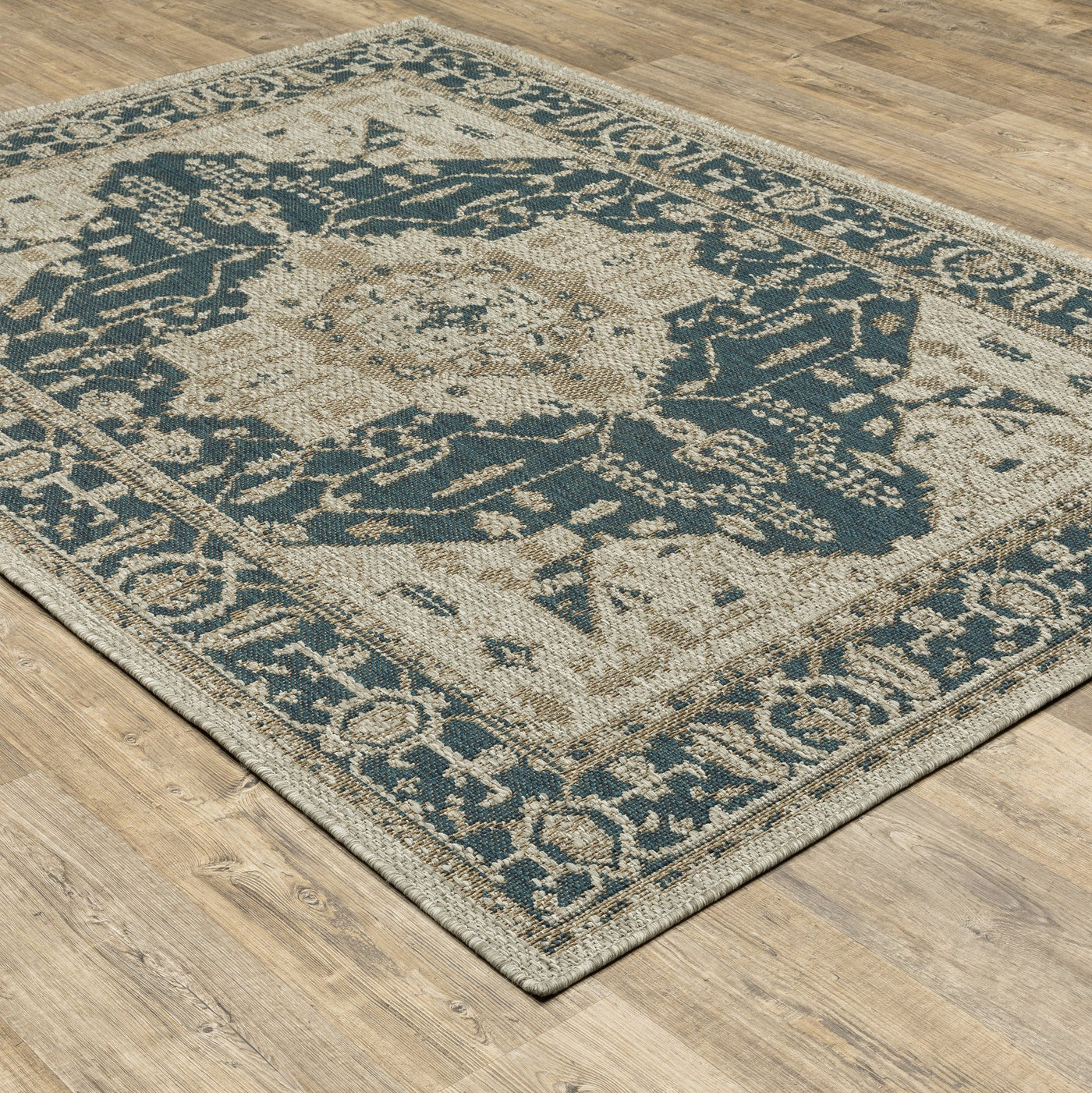 Latitude 1J Outdoor Rug
